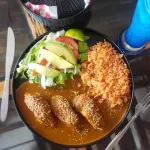 POLLO CON MOLE