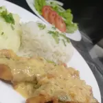 Tilapia ao Molho de Camarão PF
