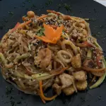 WOK DE FIDEOS MARINERO