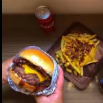 X-Burguer Cheddar melt