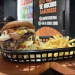 La lomito Burger