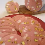 MORTADELA TAPARA