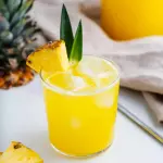 AGUA DE PIÑA