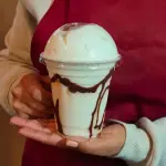 FRAPPÉ DE LECHE