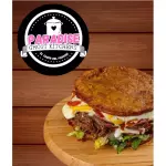 Patacón de carne mechada