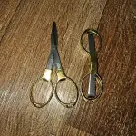 Tesoura Dourada Metal Dobrável