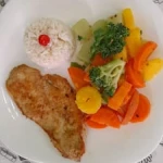 Frango grelhado c/ legumes cozido