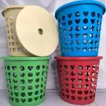 CESTA DE ROPA CON CORAZONES