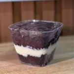 Bolo de pote ninho + brigadeiro