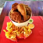 6 Piezas + 2 Fritas Grandes