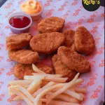 Nugget 10 pz + papas + refresco
