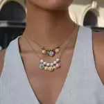 Collar con perlas y diseños