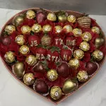 Caja en forma de corazón con Ferrero