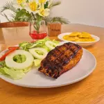 Paiche en salsa anticuchera