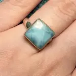 Anillo cuadrado en plata 925