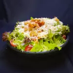 SALADA DE CAMARÃO