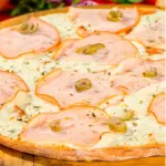 Pizza peito de peru