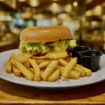 HAMBURGUESA CLÁSICA