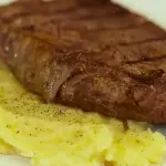 Bife Grelhado com Purê