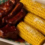 COSTILLAS CON ELOTES