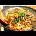 22  곱창볶음 Gob chang bo kum