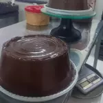 Bolo de massa branca