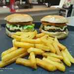 2 burger+ batata frita p.