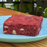 Blondie Red Velvet
