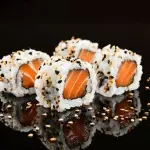Uramaki Salmão