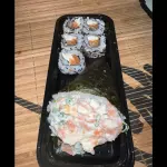 1 temaki + 5 uramaki