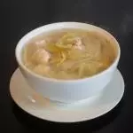 Sopa de pollo con cabello de angel