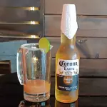MICHELADA CON CORONA