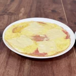 OMELETE CON JAMÓN Y QUESO