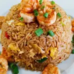 Arroz chaufa de camarones