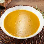 Caldo de Abóbora com Gorgonzola