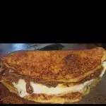 CACHAPA CON CARNE MECHADA Y QUESO DE MANO