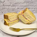 Sandwich especial de Jamon y Queso