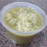 Caldo de Ervilha com Tomate Cereja