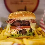 ESPECIAL DOBLE CARNE  TOCINETA Y PAP