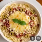 Espaguete ao molho branco com bacon