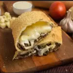 Pastel de Carne, palmito e Catupiry.