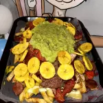 Picada 4 Carnés,Guacamole,Plátanos