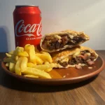 1 Pastel Médio + Fritas