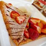 CREPES CON CHOCOLATE Y CREMA
