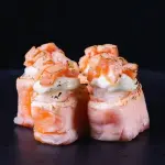 Gunkan salmão maçaricado (4 peças)