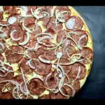 Pizza Calabresa