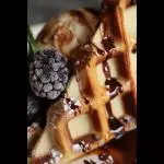 Waffle con helado