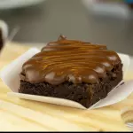 Brownie com cobertura - 6x6cm