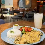 POLLO CHAMPIÑONES