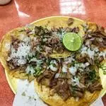 Tres tacos